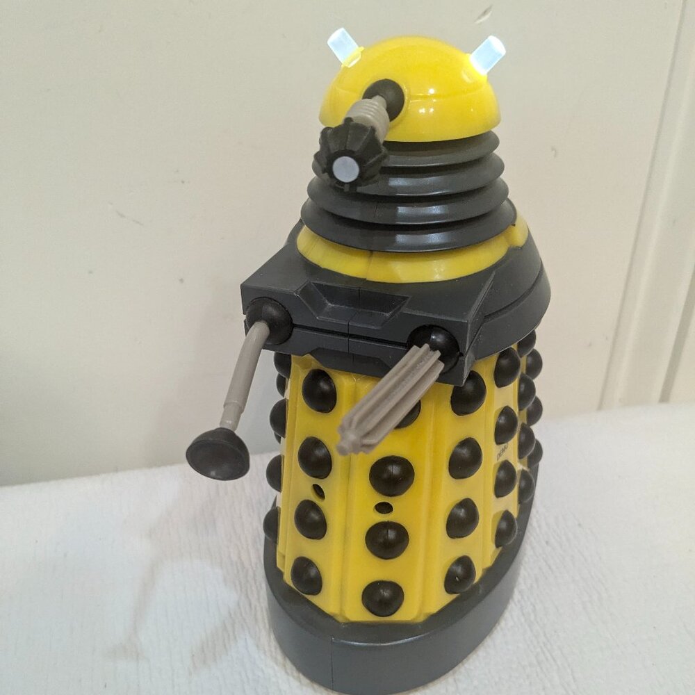 Zeon Doctor‎ Who Yellow Dalek USB talking sounds motion detector toy DR133 WORKS